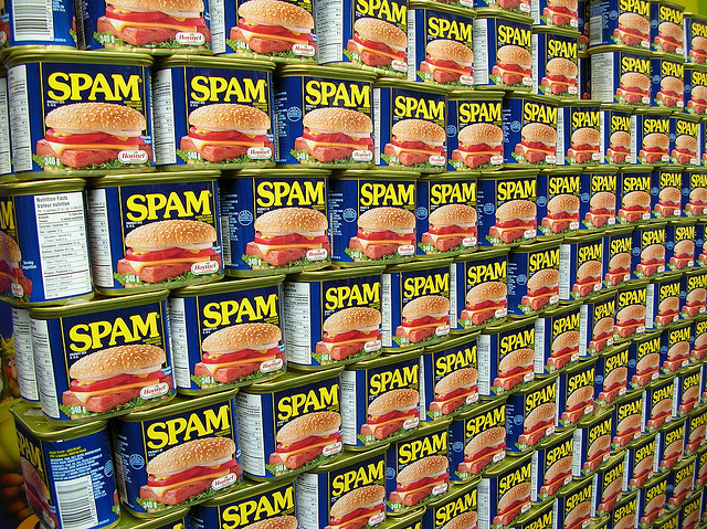 Foto: Spam wall by freezelight,  CC-BY-SA, https://www.flickr.com/photos/63056612@N00/155554663/
